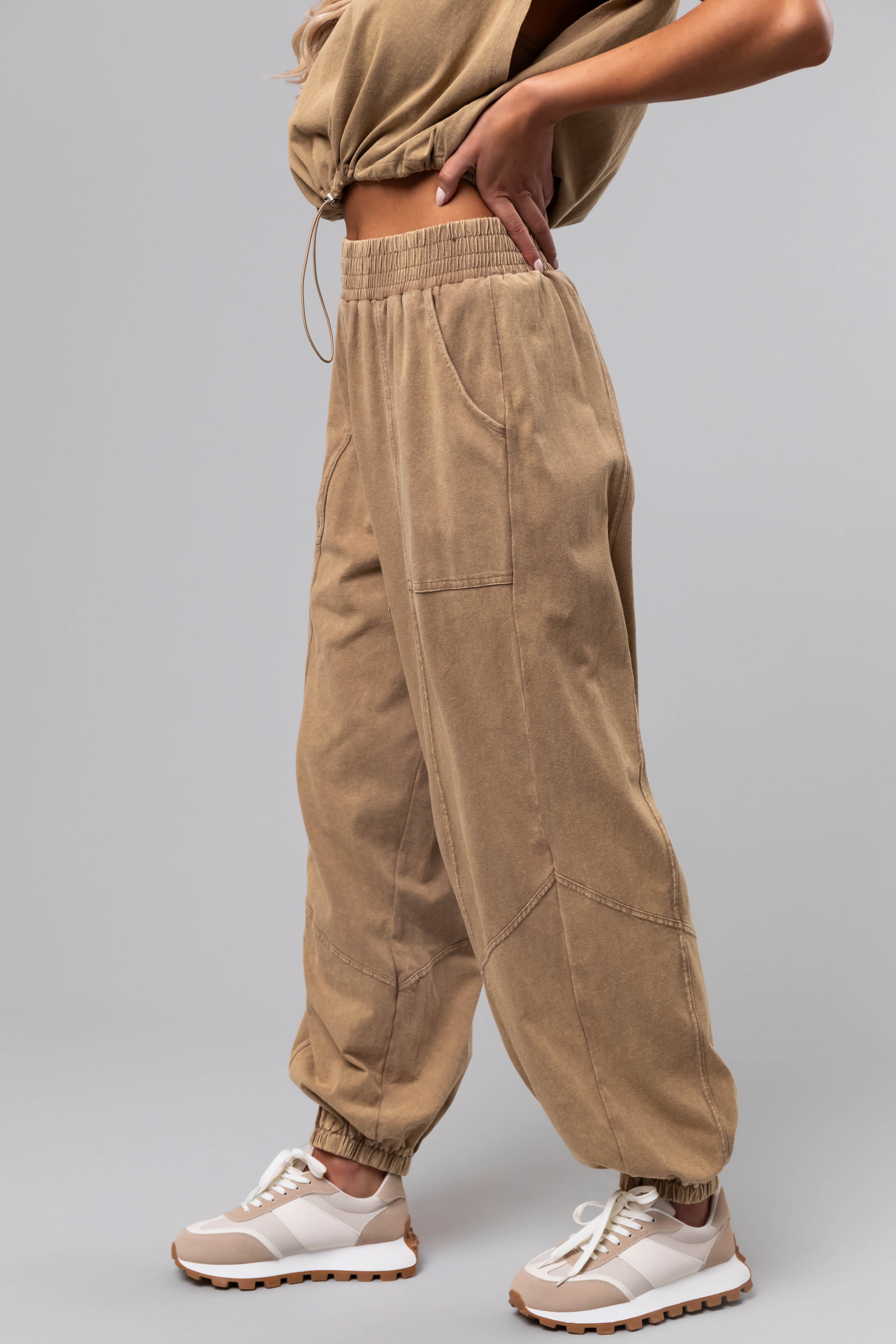 Peanut Mineral Wash Elastic Joggers-Newayad