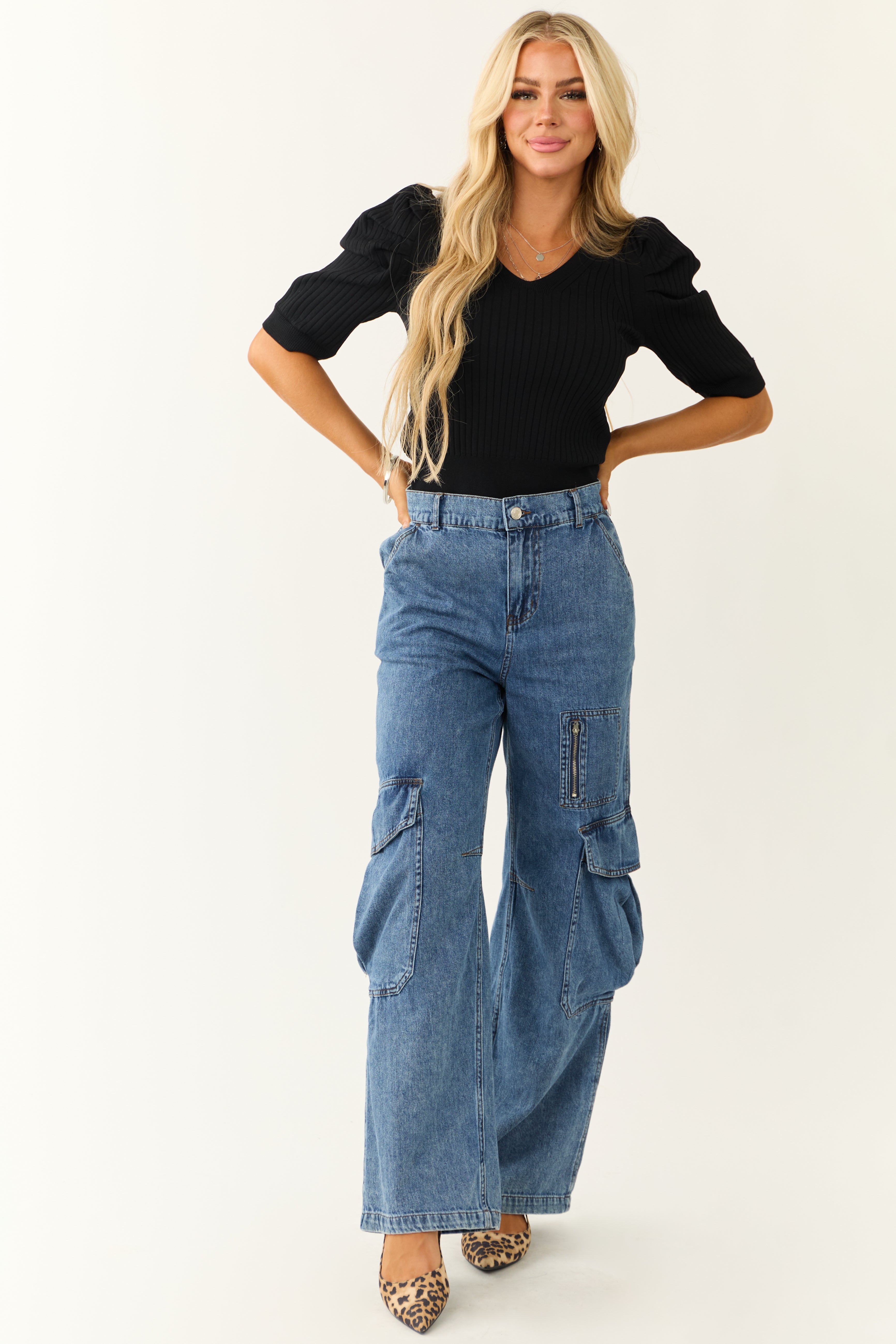 Signature8 Medium Wash Wide Leg Cargo Jeans-Newayad