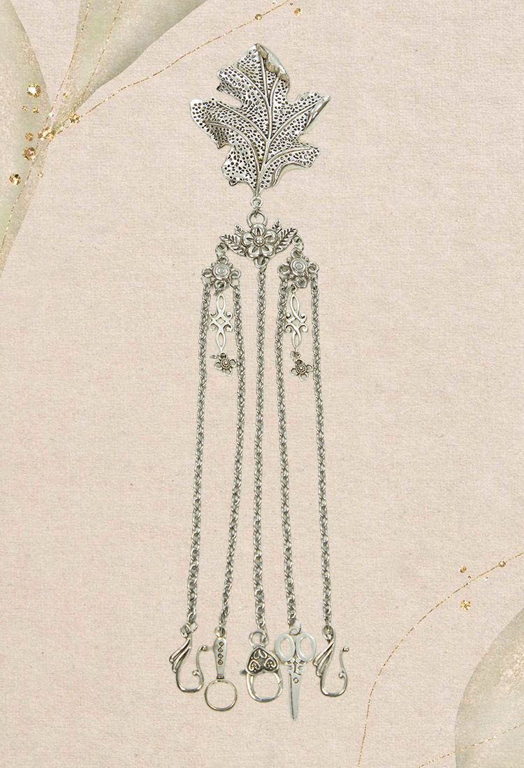 Medieval Costume Accessory Silver Vintage Chain Buckle Pendant