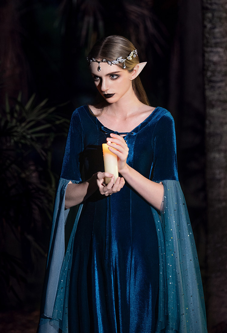 Medieval Renaissance Costume Historical Retro Celtic Fairy Velvet Gown V-neck Lace-up Long Sleeves Dress