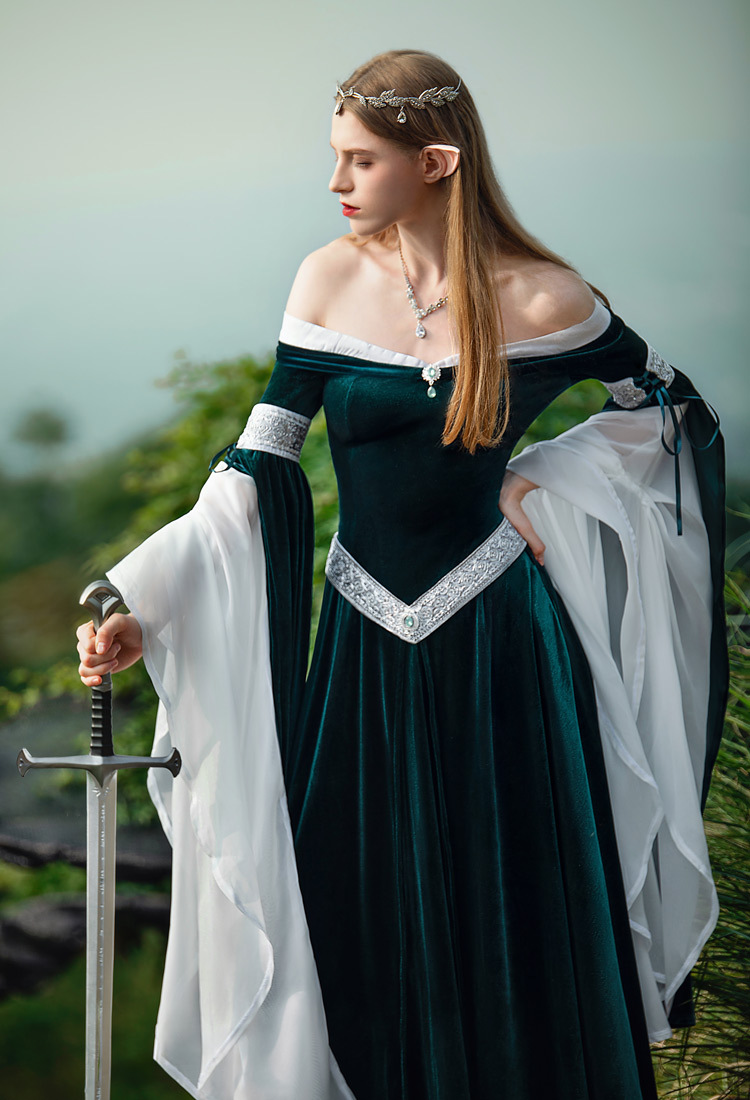 Medieval Renaissance Costume Elf Style Off Shoulder Green Velvet Long Slim-fit Dress
