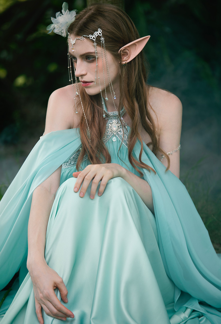 Medieval Renaissance Fairy Dress Vintage Elf Halter Neck Dress with Cape