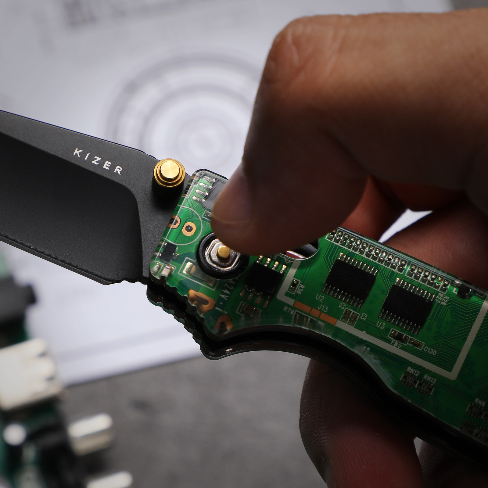 Original 2 | Resin & PCB | Kizer Clutch Lock™ | 14C28N | KizerV
