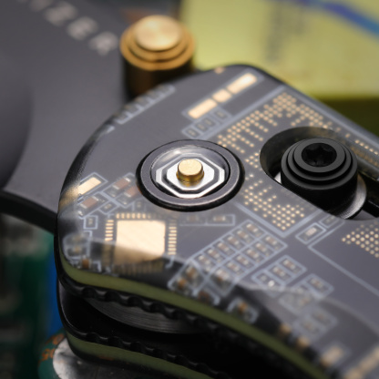 Drop Bear 2 | Resin & PCB | Kizer Clutch Lock™ | 14C28N | KizerV™ 3619.2KS2