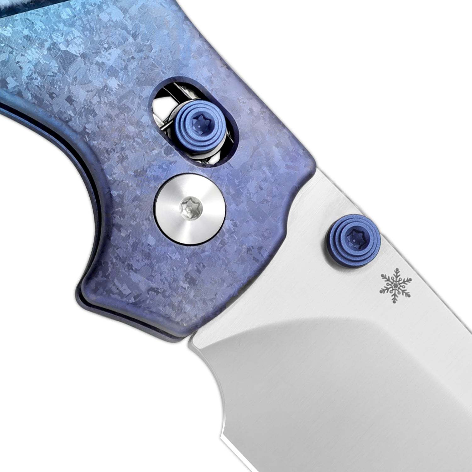 Christmas Series | Sheepdog C01C 2.9 | S45VN | Crystallized Titanium |Clutch Lock | Ki3488.2MC1 | Limited Edition