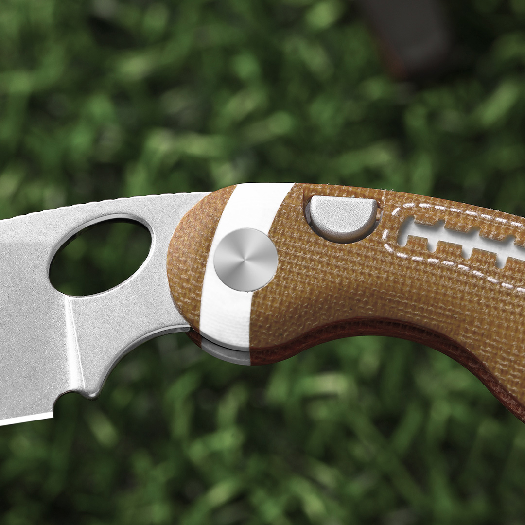 Microbe™ | Football | Kizer Button Liner Lock™| KizerV™ 2742A8