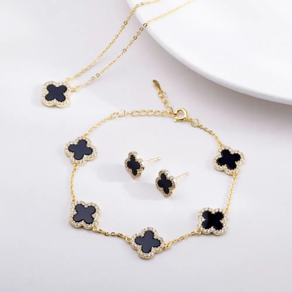 Klee 3-teiliges Set: Halskette, Armband und Creolen