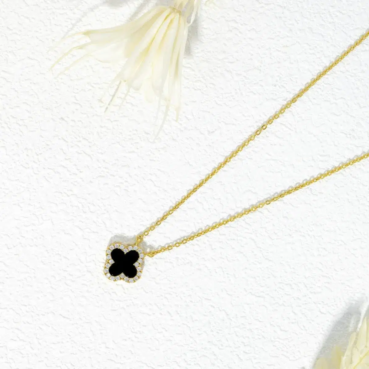 Klee Diamant Halskette