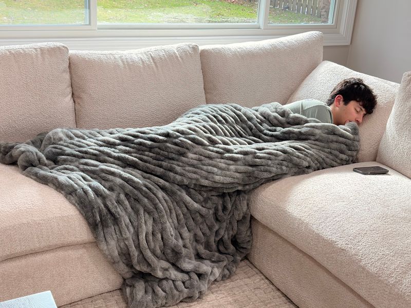 Customer-uploaded image