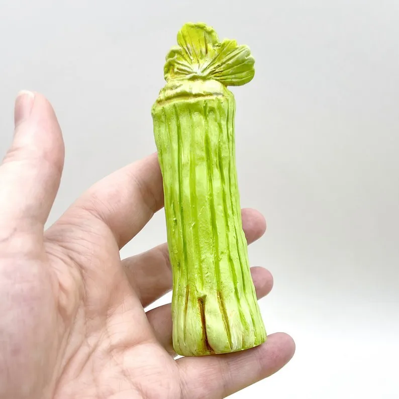 😆Cranky Carrot Figurine🥕