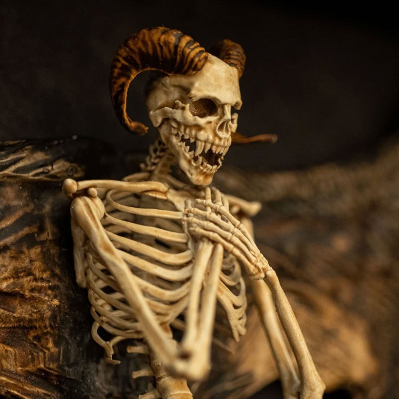 🔥50% Sale🔥Halloween Decoration Bat Winged Demon Skeleton😈👻