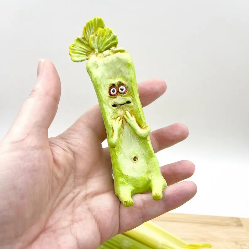 😆Cranky Carrot Figurine🥕