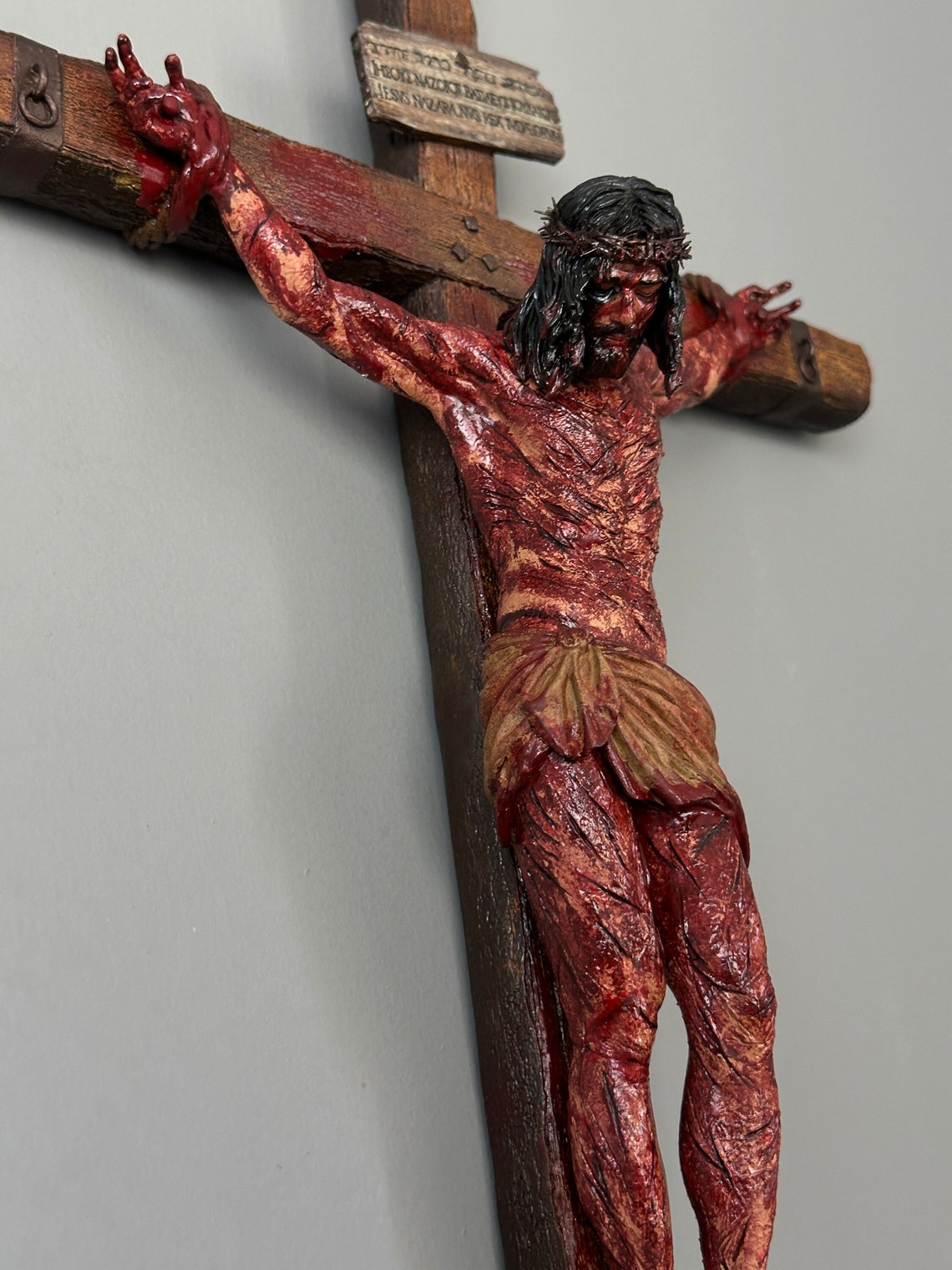 ✝️Handmade - Realistic Crucifix Christ