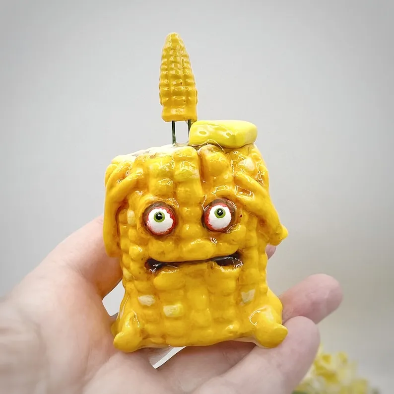 😆Cranky Carrot Figurine🥕