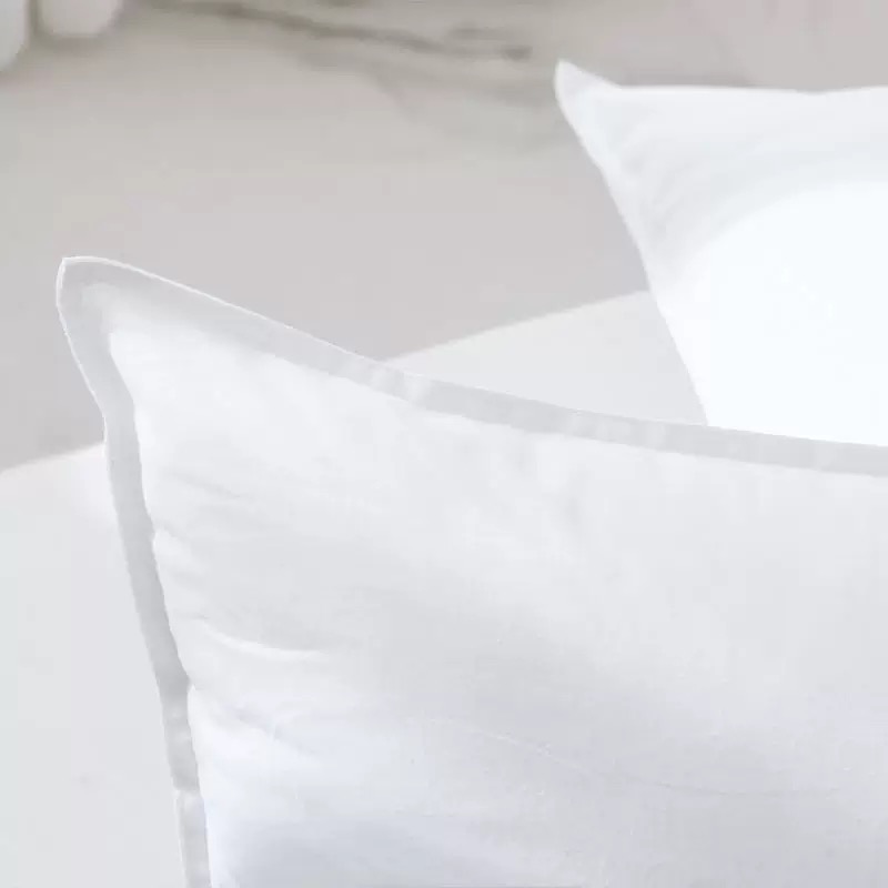 Synthetic Clusterfibre Standard Pillow, Soft