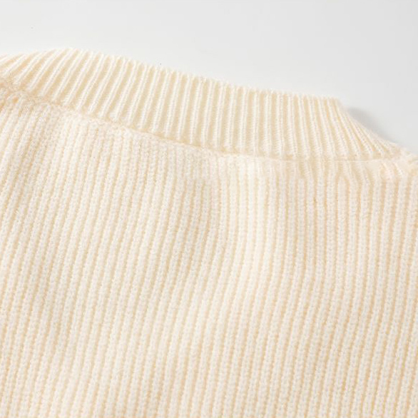 Men's short solid color V-neck knitted sweater