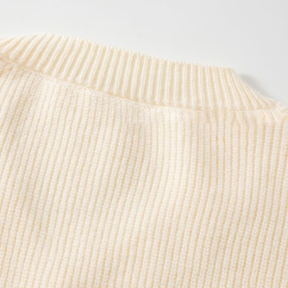 Men's short solid color V-neck knitted sweater