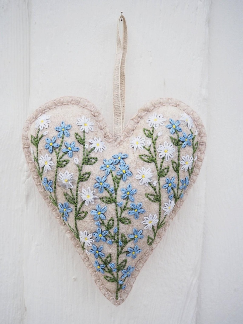 Hanging Heart Embroidery Kit - BUY 2 FREE SHIPPING