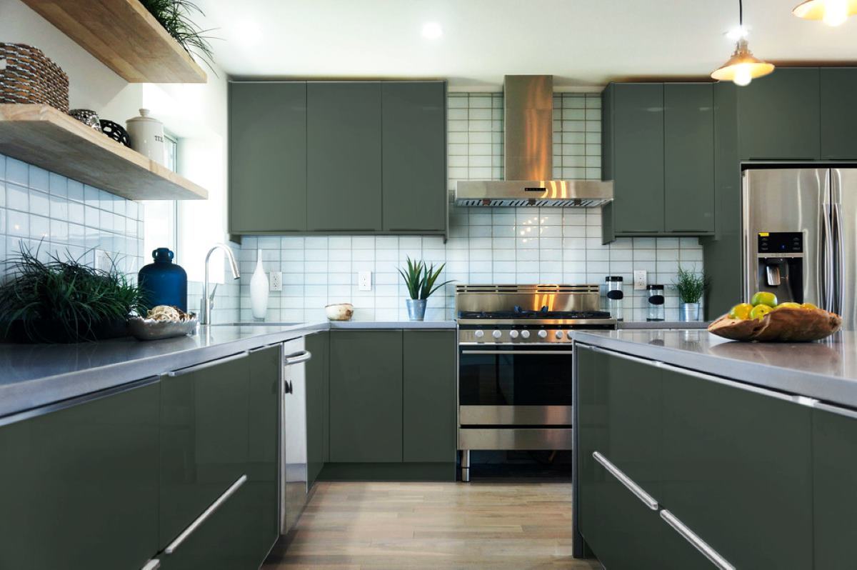 ASPEN COLLECTION EMERALD SOLIDS (Frameless)