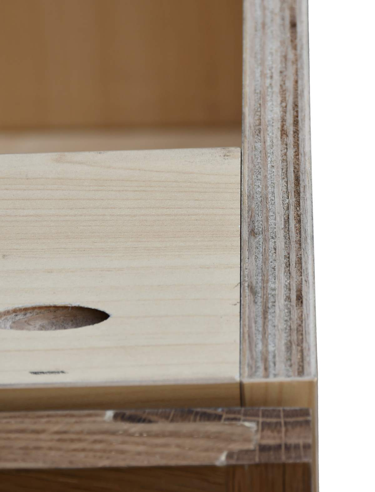 Natural Box Oak Slim - 15"W Standard Base Cabinet 1-Door 1-Adjustable shelf