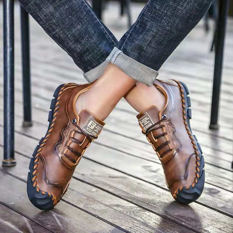 🔥Halloween Offer🎁--40% OFF 🎉Men Hand Stitching Non-slip Soft Bottom Casual Leather Shoes
