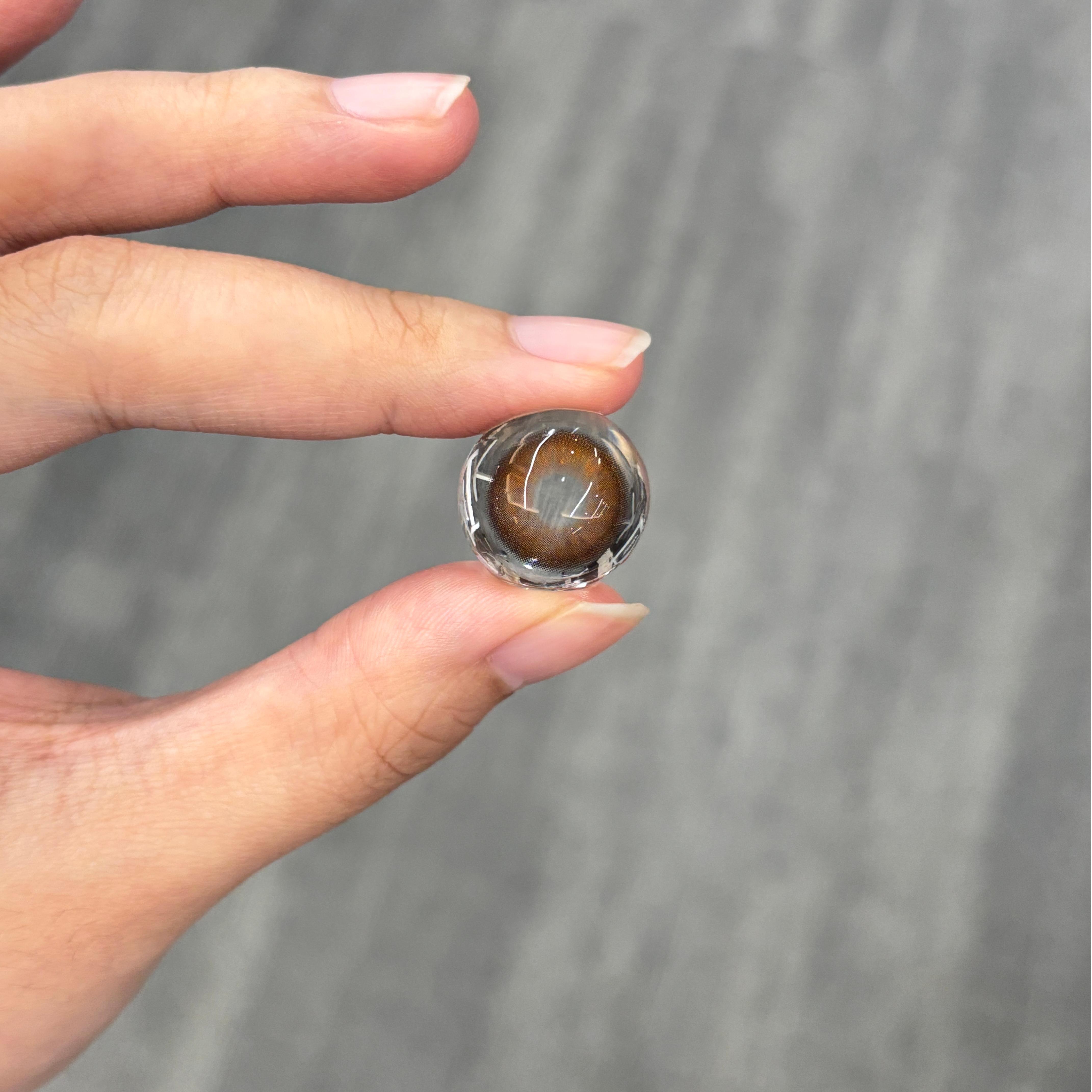 Akiwaii Zephira Brown[Yearly]