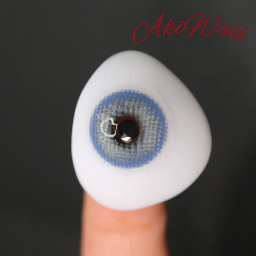 Akiwaii Skyglint Grey Yearly Contacts – Natural Radiant Grey Eyes