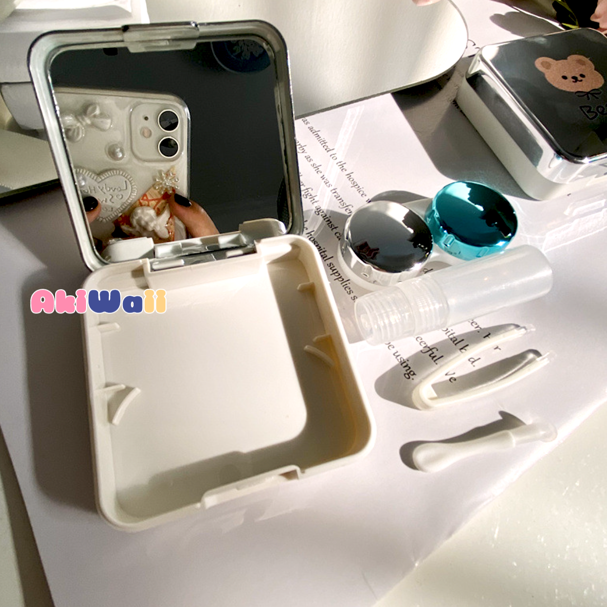 Akiwaii Aurora Pulse Lens Case