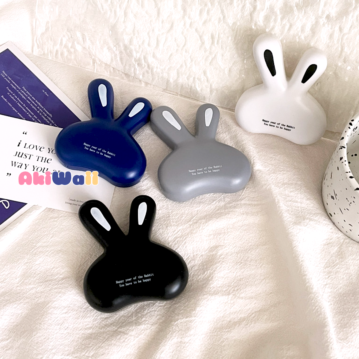 Akiwaii Velura Lens Case