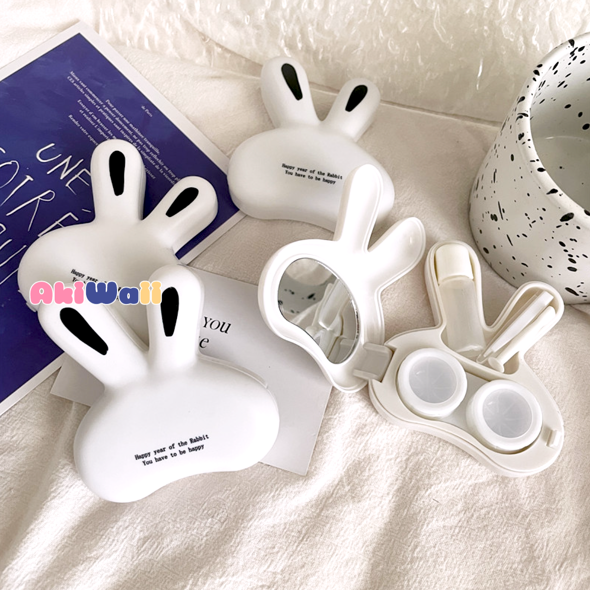 Akiwaii Velura Lens Case