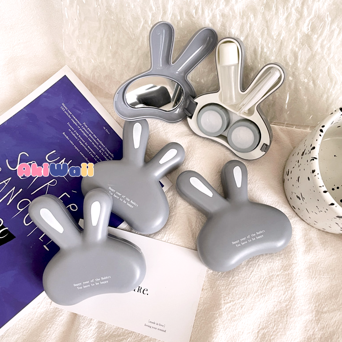 Akiwaii Velura Lens Case