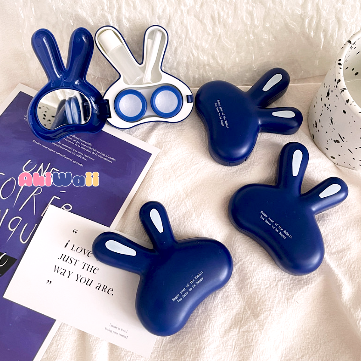 Akiwaii Velura Lens Case