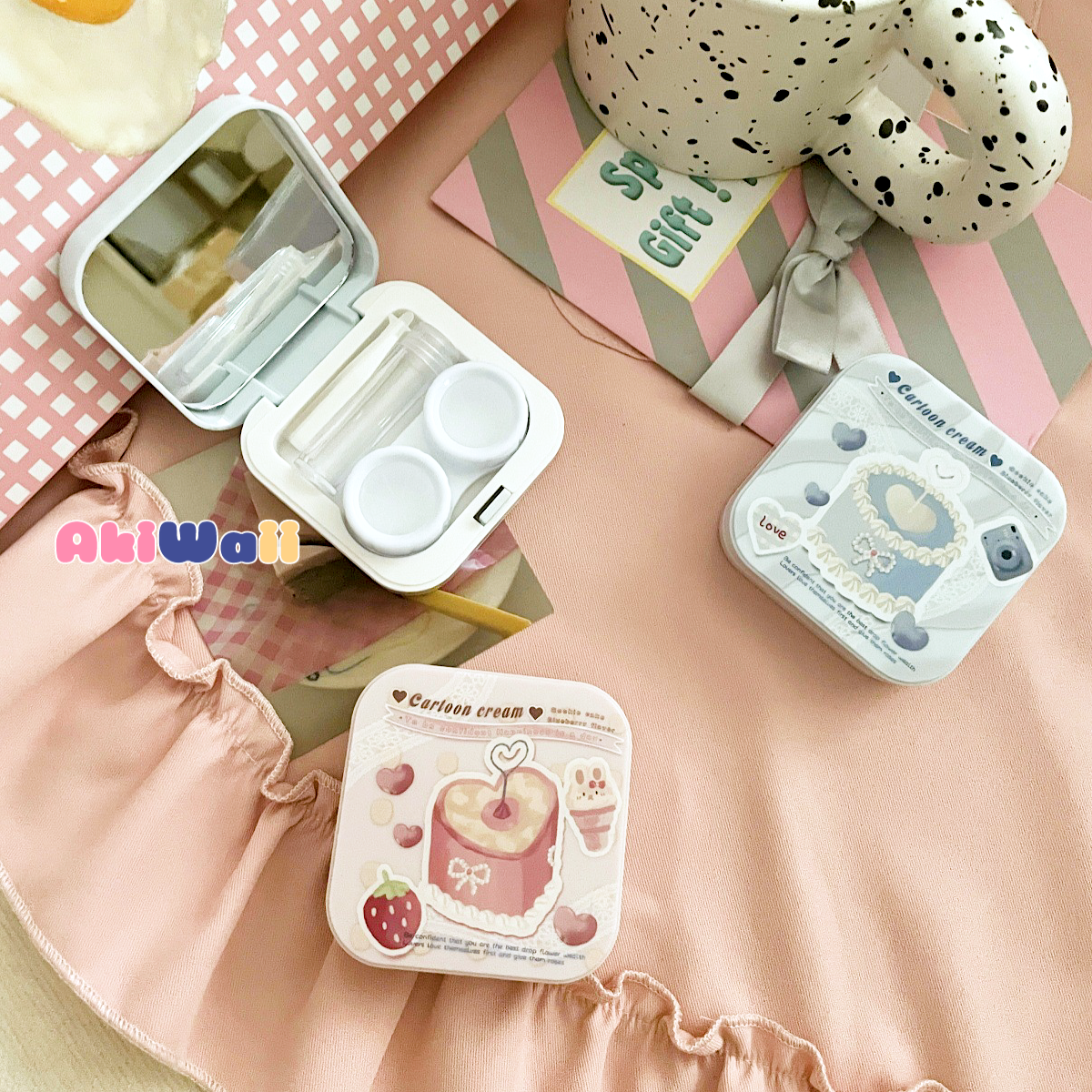 Akiwaii TwinkleGaze Lens Case