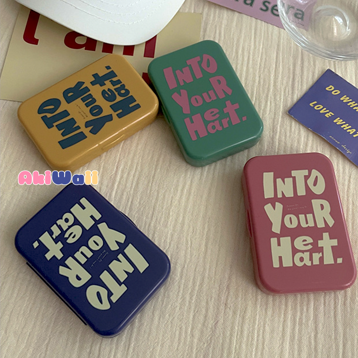 Akiwaii Crystal Clear Lens Case