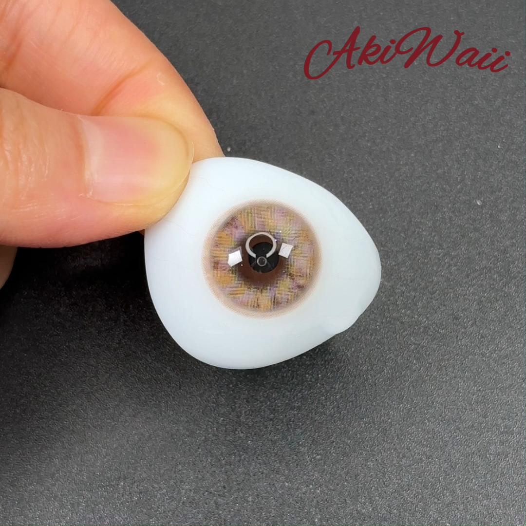 Akiwaii Ilyra Brown [Yearly]