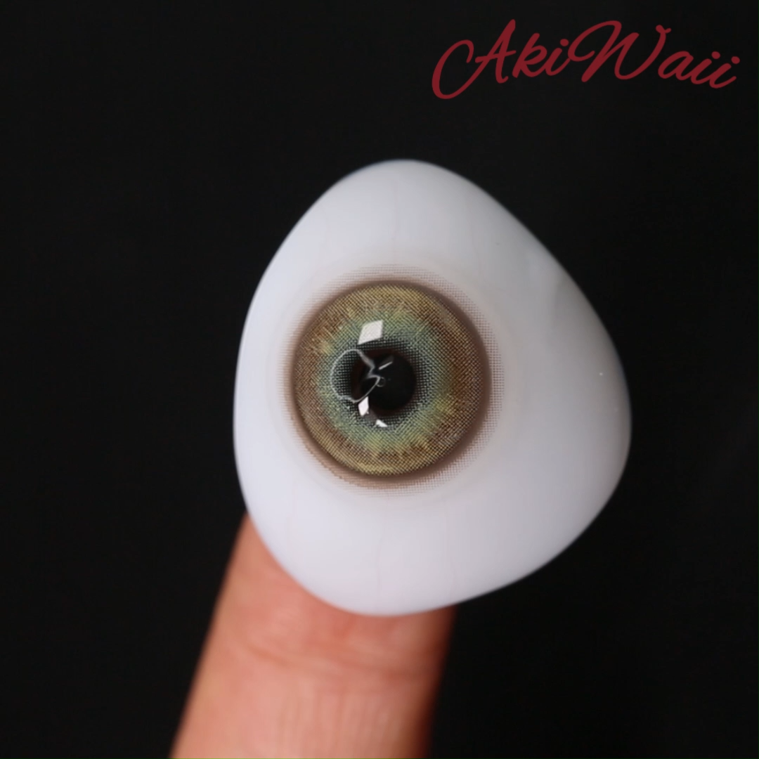 Akiwaii Dream Light Green Contacts | 6-Month Cosplay Lens