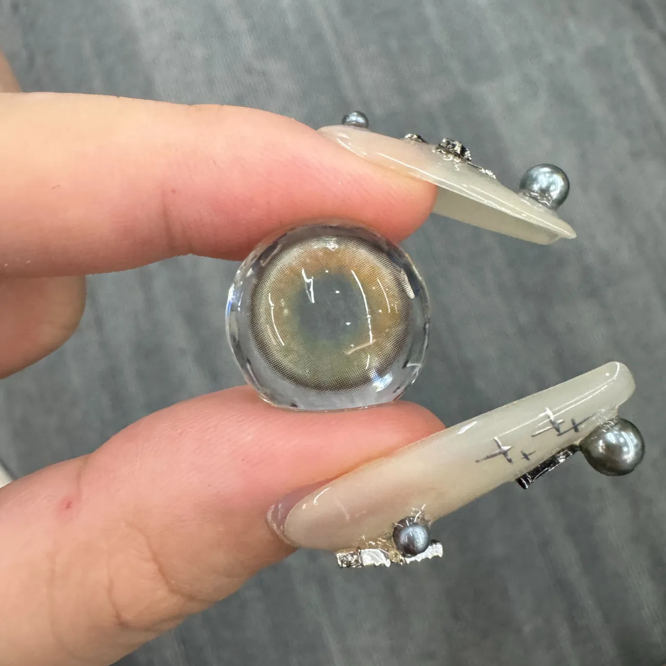 Akiwaii Kiera Brown [Yearly]