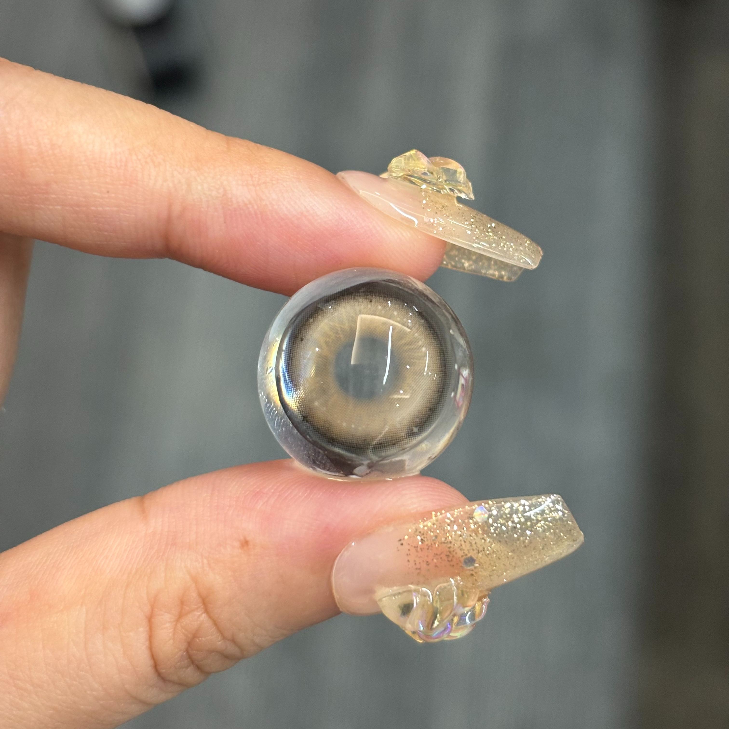 Akiwaii Kessy Brown [Yearly]