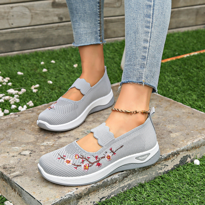 🔥Last Day Promotion 70% OFF🔥- Women's comfortable breathable floral knitted sneakers