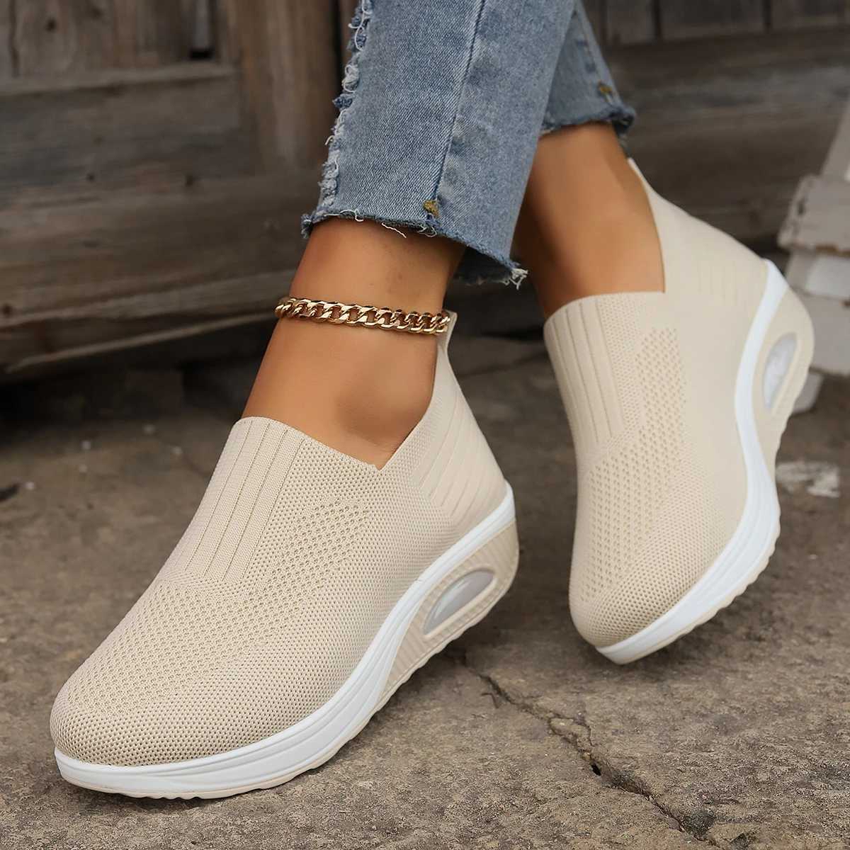 Women’s Orthopedic Comfy Sneakers