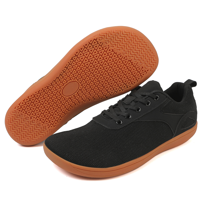 New wide last casual sports shoes for men and women