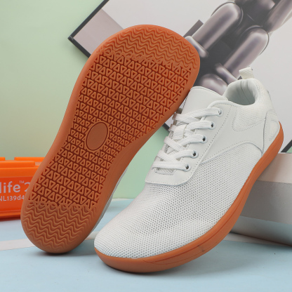 New wide last casual sports shoes for men and women