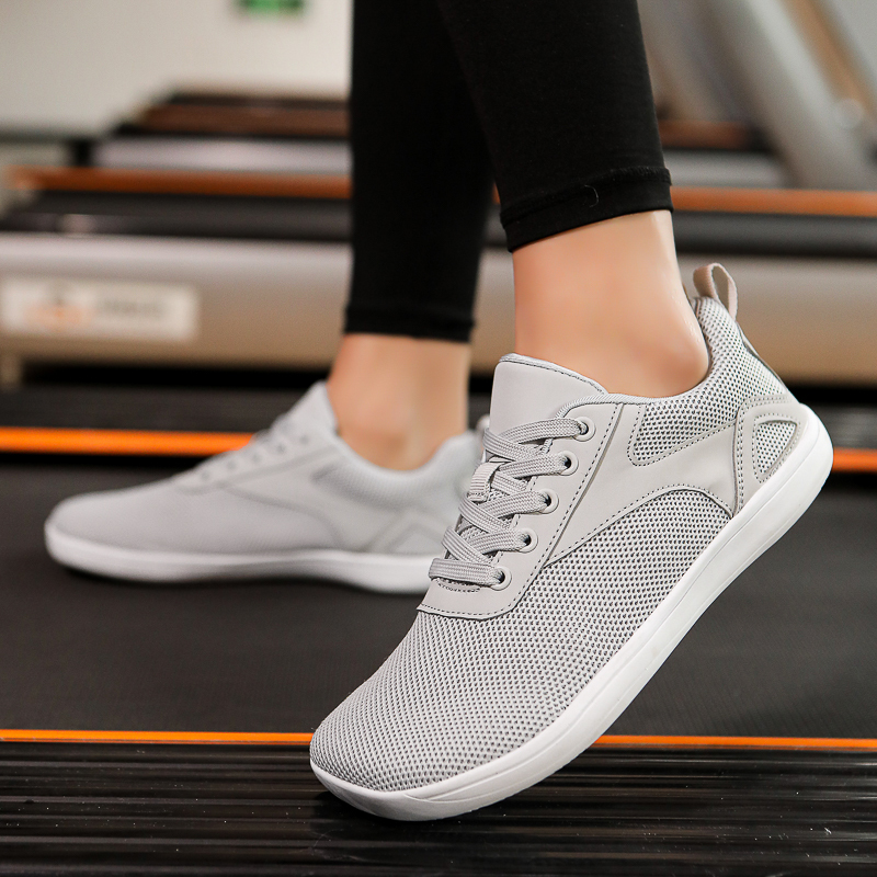 New wide last casual sports shoes for men and women