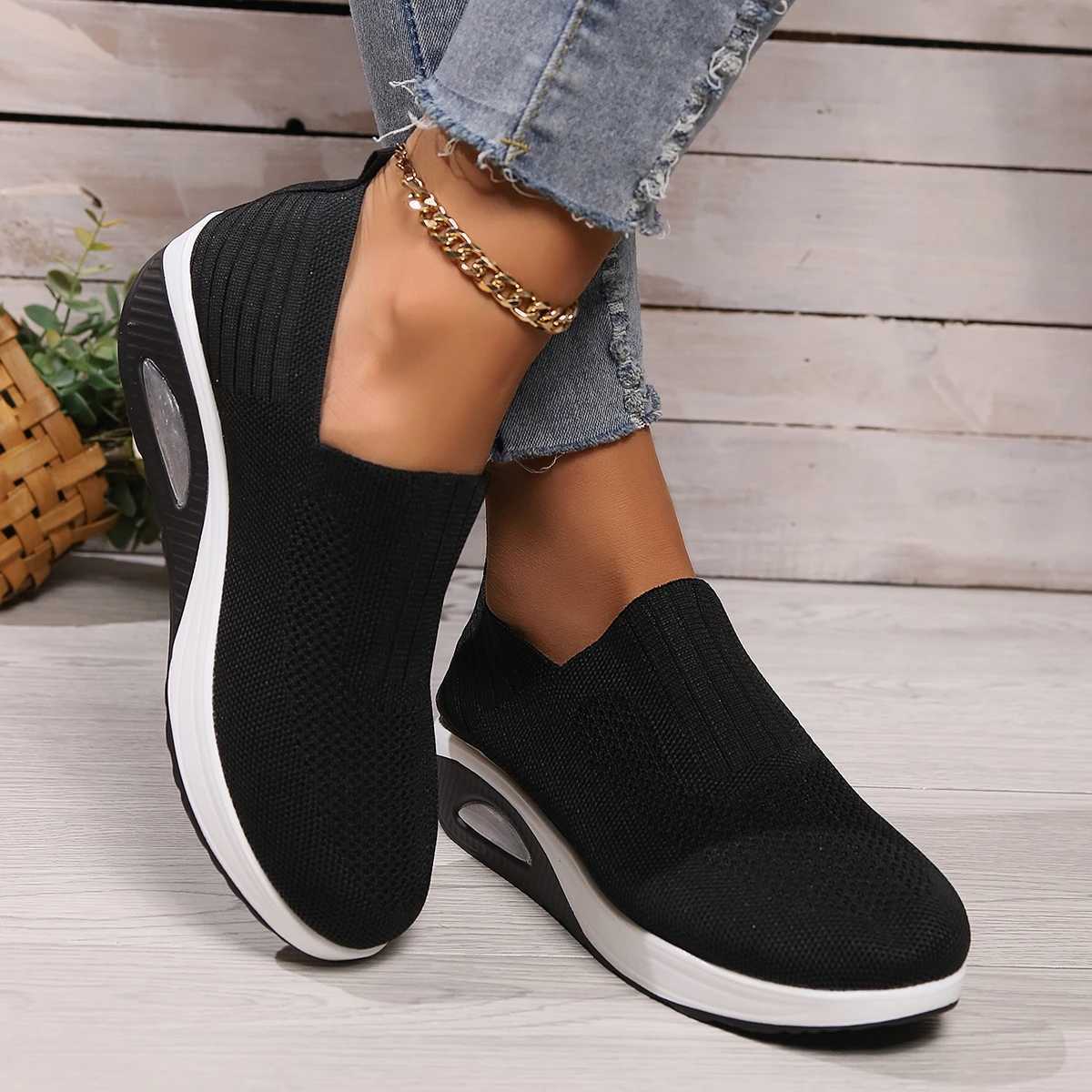 Women’s Orthopedic Comfy Sneakers