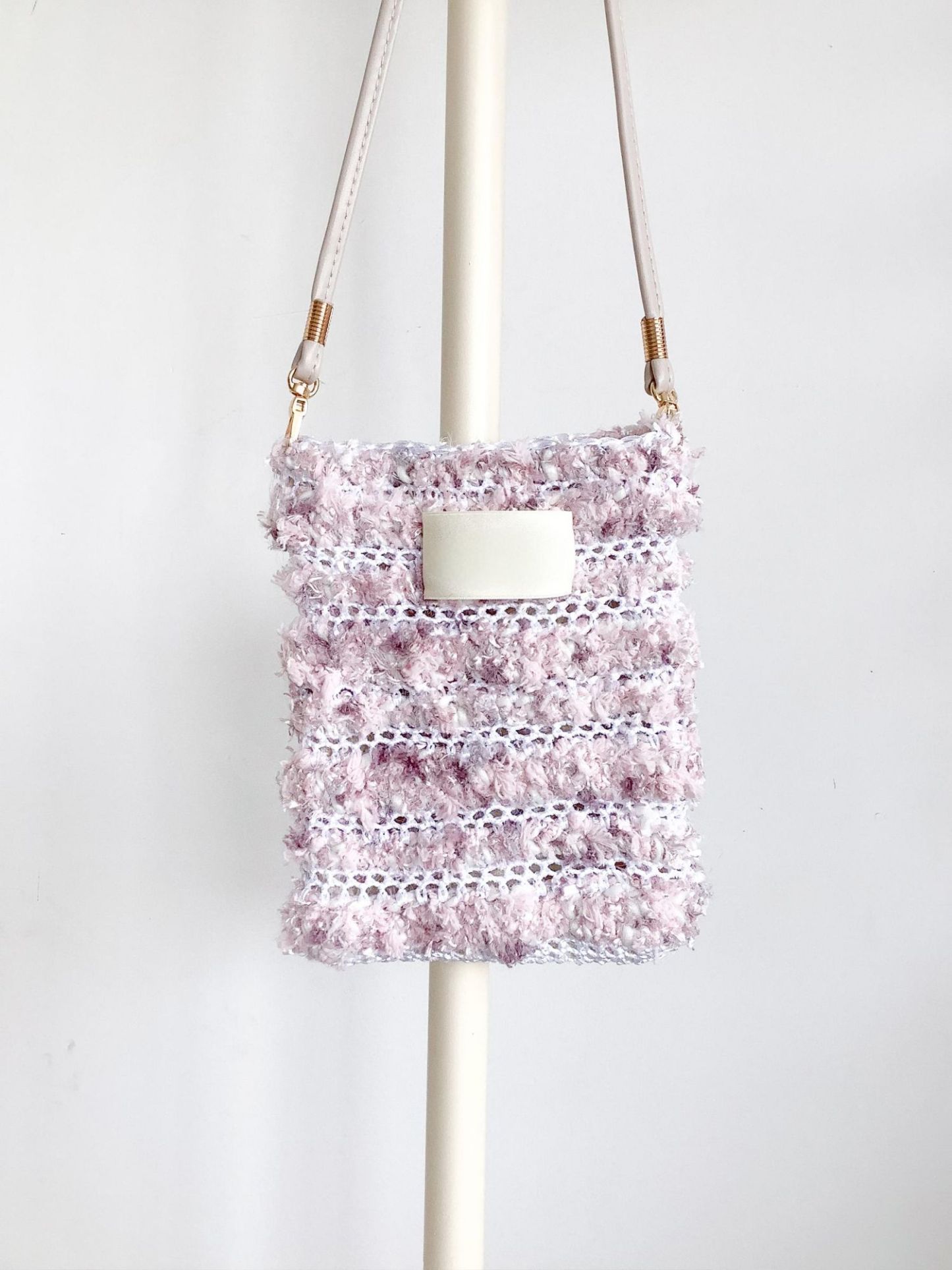 Hand mixed thread Ribbon Mobile Phone Crossbody Bag DIY Material Bag Crocheted Handmade Gift Original Valentine's Day Girlfriend Birthday-HOOKSTH