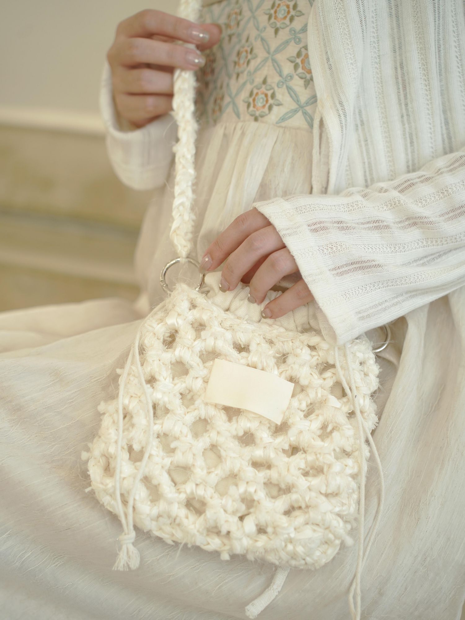 Hand mixed thread pineapple bag wind chime DIY material bag original woven gift crossbody handmade warm white-HOOKSTH