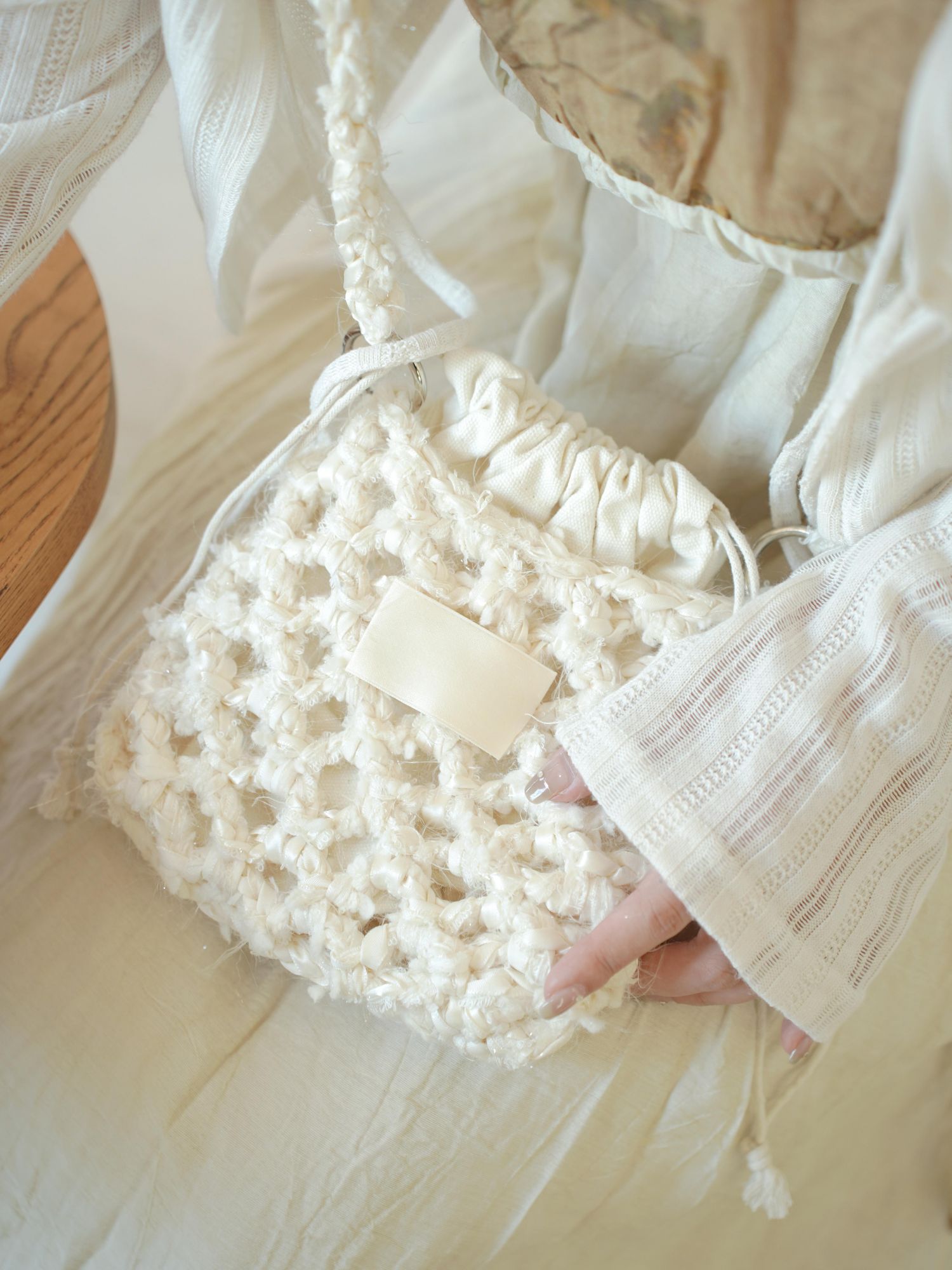Hand mixed thread pineapple bag wind chime DIY material bag original woven gift crossbody handmade warm white-HOOKSTH