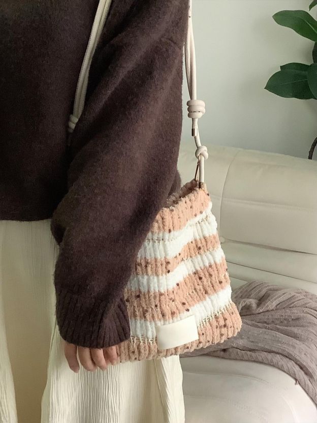 Fleece color matching bag DIY material bag shoulder crossbody soft handwoven bag autumn and winter gift original-HOOKSTH
