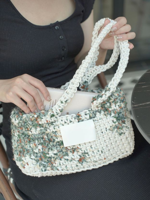 Hand-mixed thread climbing wall series bag DIY material package One shoulder crocheted handmade gift Girlfriend Girlfriend Original-HOOKSTH