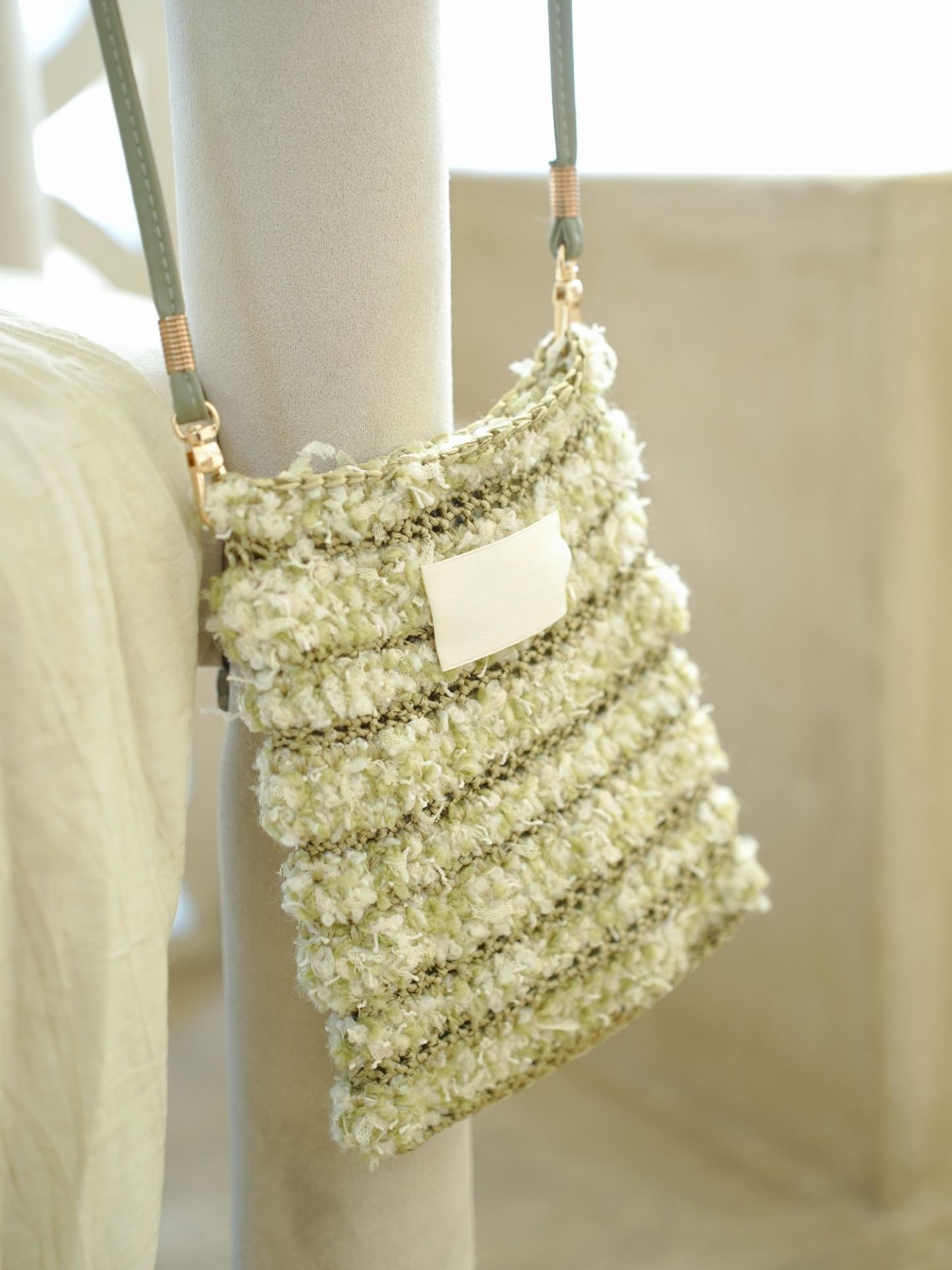 Hand mixed thread Ribbon Mobile Phone Crossbody Bag DIY Material Bag Crocheted Handmade Gift Original Valentine's Day Girlfriend Birthday-HOOKSTH